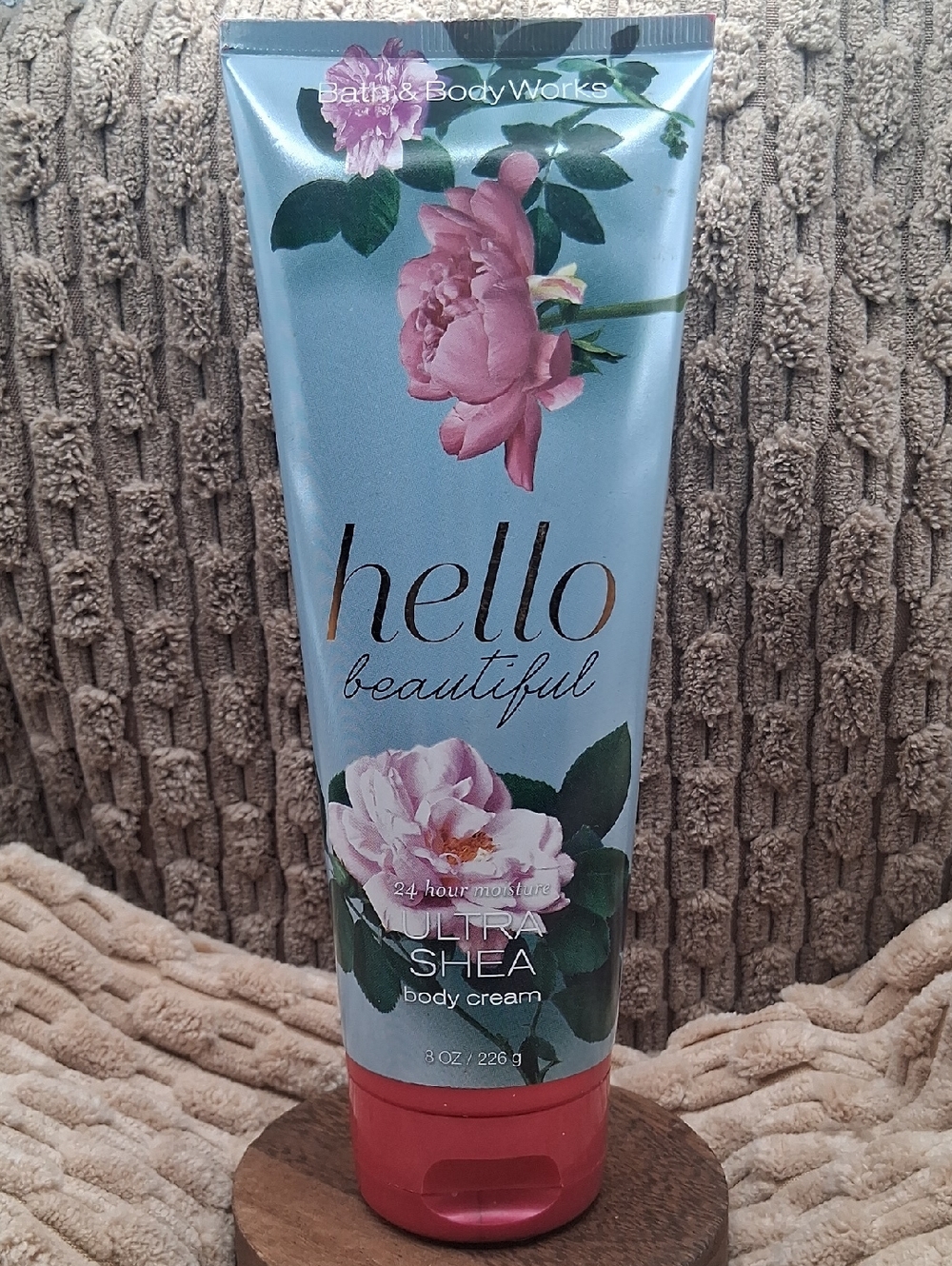 Bath & Body Works Hello Beautiful Body Cream 24 Hour Moisture 8 oz